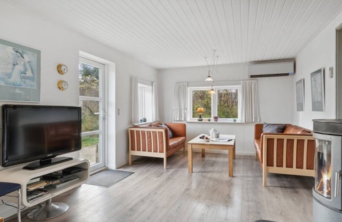 Torup Strand House | 120 m² House ∙ 5 bedrooms ∙ 9 guests
