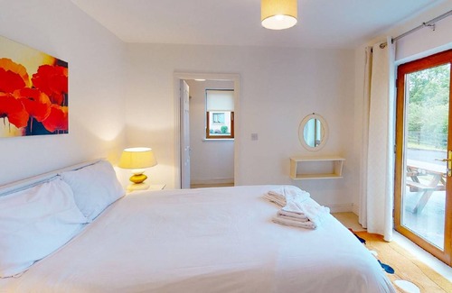 Killaloe House | 120 m² House ∙ 1 bedroom ∙ 6 guests
