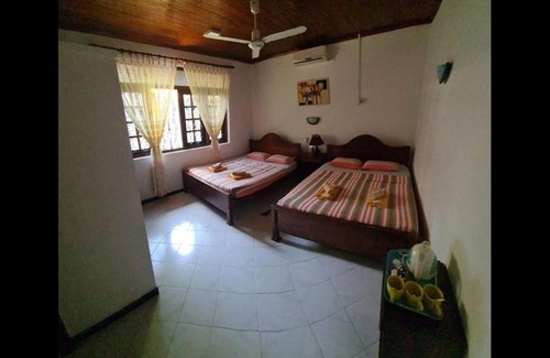 Bentota Cabin | 120 m² Private room ∙ 3 bedrooms ∙ 8 guests