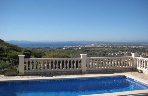 El Mas Fumats Villa | 120 m² Villa ∙ 3 bedrooms ∙ 4 guests