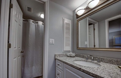 Captiva Resort | 1200 SF Villa -11 Tennis Courts - Walk to Beach, Restaurants, Shopping and More!