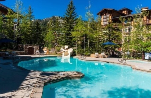 Salt Lake Mountain Resorts Apartment | 1205B - Double Queen Standard Eagle Springs West by RedAwning
