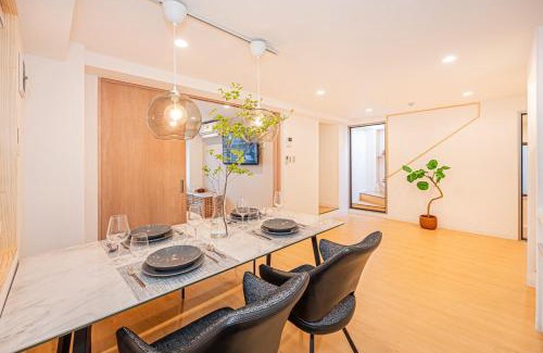Hyakunincho Apartment | 120sqm 5LDK 3-Stories House 3BT JR Shin-Okubo 5min