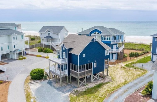 Village of Stump Sound House | 124 North Permuda Wynd - Ocean view - Community Pool