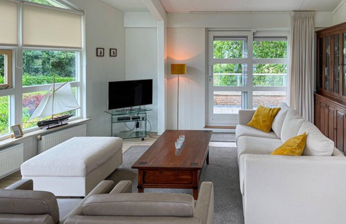 Workum House | 125 m² House ∙ 3 bedrooms ∙ 6 guests