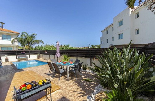 Pernera Villa | 125 m² Villa ∙ 3 bedrooms ∙ 8 guests