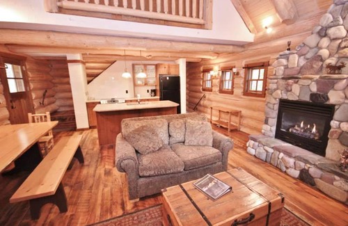 East Kootenay Cabin | 126 m² Cabin ∙ 2 bedrooms ∙ 8 guests