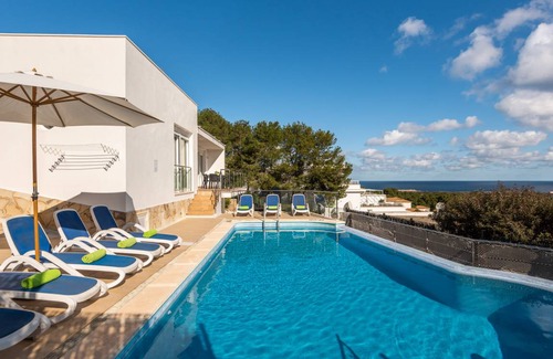 Coves Noves Villa | 127 m² Villa ∙ 4 bedrooms ∙ 8 guests