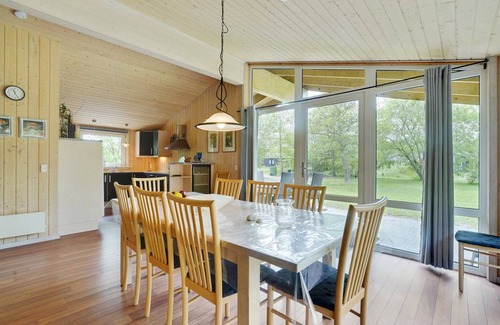 Torup Strand House | 128 m² House ∙ 4 bedrooms ∙ 8 guests
