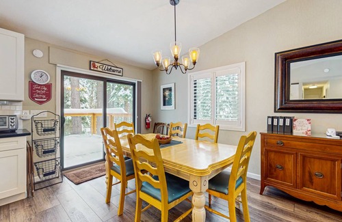 Ridgewood House | 128 m² House ∙ 3 bedrooms ∙ 7 guests