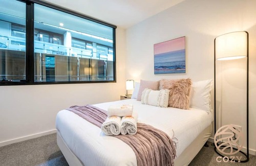 Abbotsford Apartment | 128*Summer Playfulness along the Yarra River*3BR Playhouse Suite