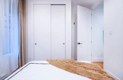 Upper East Side Apartment | 1290-6 Newly Renovated 2 Bedrooms in UES