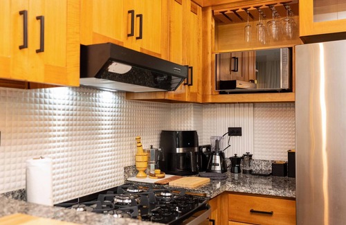Santiago Province Apartment | 12guests Spacious Double Apt, Minutes From Airport