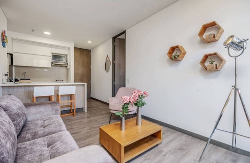 El Poblado Apartment | 12th Floor 2BR Apt with City View & rooftop Pool