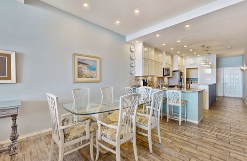 South Padre Island House | 12th-floor penthouse beach perch with pools, tennis & gym