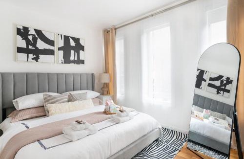 Greenwich Village Apartment | 13-3 I Brand New 4BR 3 Baths Duplex Private Roof Deck