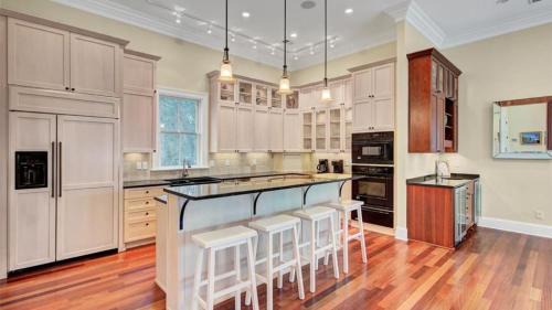Isle of Palms House | 13 57th Avenue by AvantStay Rooftop Decks Pool