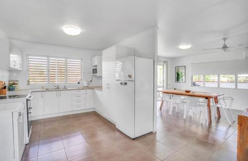 Rainbow Beach House | 13 Indigo Avenue - 'Indigo Sands' - Rainbow Beach