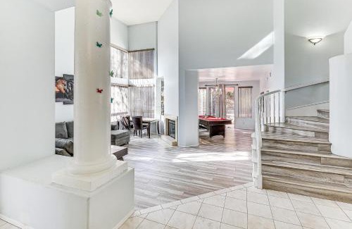 Corona House | 13 Mi to Dtwn Riverside SoCal Family Home!