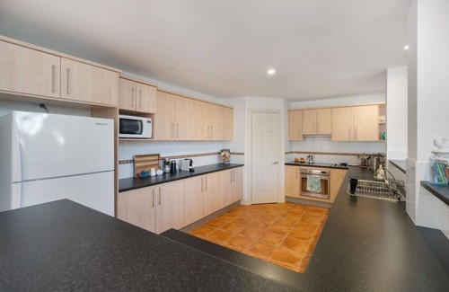 Encounter Bay House | 13 Nunkeri Avenue Encounter Bay