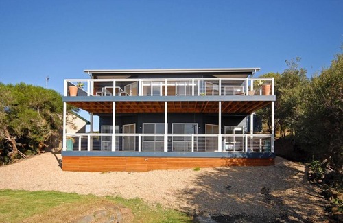 Encounter Bay House | 13 Olivebank - BYO Linen - Ocean Views