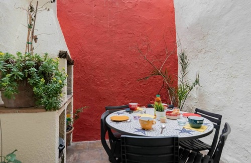 Aigues-Mortes Medieval City Other | 130 m² Accommodation ∙ 3 bedrooms ∙ 6 guests