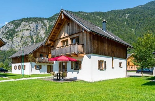 Obertraun Ski Chalet | 130 m² Chalet ∙ 3 bedrooms ∙ 6 guests