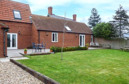 Dunnington Cottage | 130 m² Cottage ∙ 3 bedrooms ∙ 6 guests