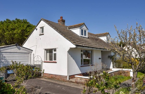 Charmouth Cottage | 130 m² Cottage ∙ 3 bedrooms ∙ 5 guests