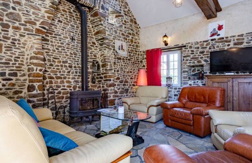 Creances House | 130 m² Farmhouse ∙ 3 bedrooms ∙ 6 guests