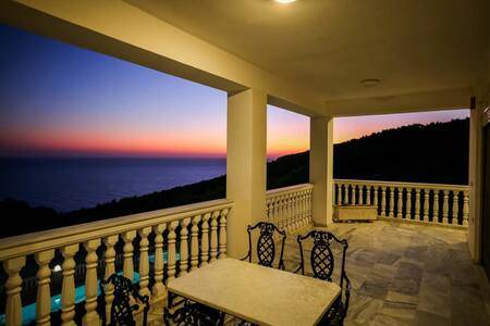 Kerion House | 130 m² House ∙ 2 bedrooms ∙ 4 guests