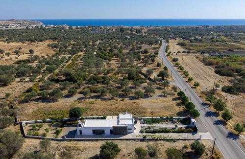 Archangelos House | 130 m² House ∙ 3 bedrooms ∙ 6 guests