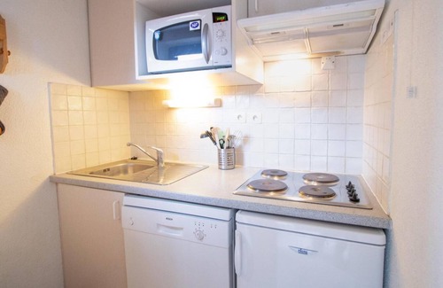 Villarodin-Bourget Apartment | 130m from ski slopes, 4th floor, balcony, parking, tv, ski locker, 35m², La Norma