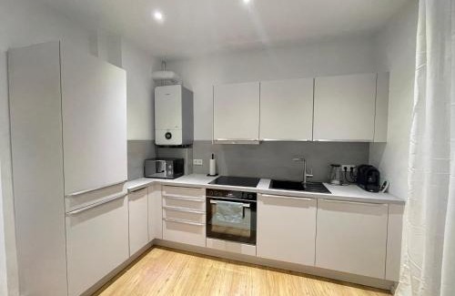 Ricklingen Apartment | 130qm - 2 Apartments side by side - free parking - city - MalliBase Apartments
