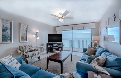 Madeira Beach Condo | 134 m² Condo ∙ 3 bedrooms ∙ 10 guests