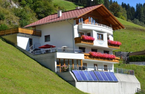 Kappl Apartment | 135 m² Apartment ∙ 5 bedrooms ∙ 11 guests