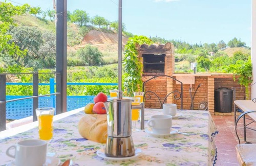 Montemayor House | 135 m² House ∙ 7 bedrooms ∙ 14 guests