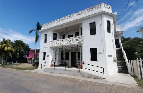 Dangriga Apartment | 14 Cedar B