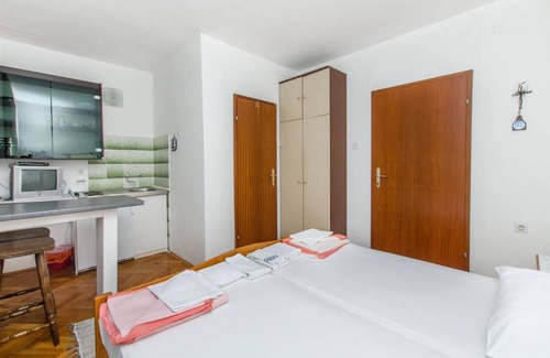 Stari Grad Apartment | 14 m² Apartment ∙ 2 guests