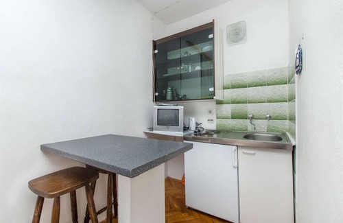 Stari Grad Apartment | 14 m² Apartment ∙ 2 guests