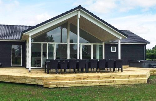Marielyst House | 14 person holiday home in Væggerløse