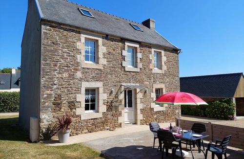 Plouenan House | 140 m² House ∙ 3 bedrooms ∙ 4 guests