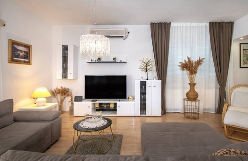 Lozovac House | 140 m² House ∙ 4 bedrooms ∙ 8 guests