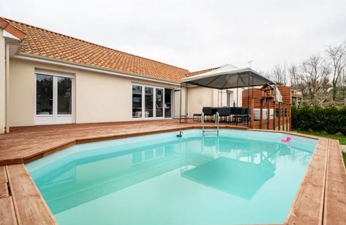 Parthenay House | 140 m² House ∙ 5 bedrooms ∙ 9 guests