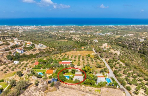Maroulas Villa | 140 m² Villa ∙ 2 bedrooms ∙ 6 guests