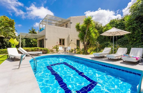 Maroulas Villa | 140 m² Villa ∙ 2 bedrooms ∙ 6 guests