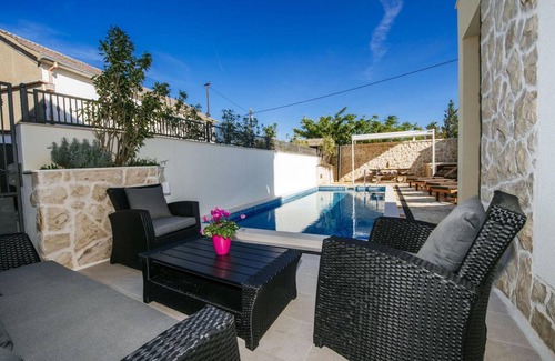 Vinjerac Villa | 140 m² Villa ∙ 4 bedrooms ∙ 8 guests