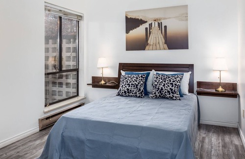 West End Apartment | 1405 Haro St - 3 Bedrooms - Downtown Vancouver