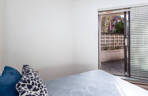 West End Apartment | 1405 Haro St - 3 Bedrooms - Downtown Vancouver