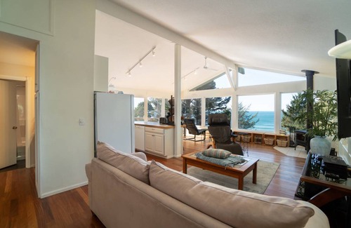 Otter Rock House | 141 m² House ∙ 3 bedrooms ∙ 6 guests